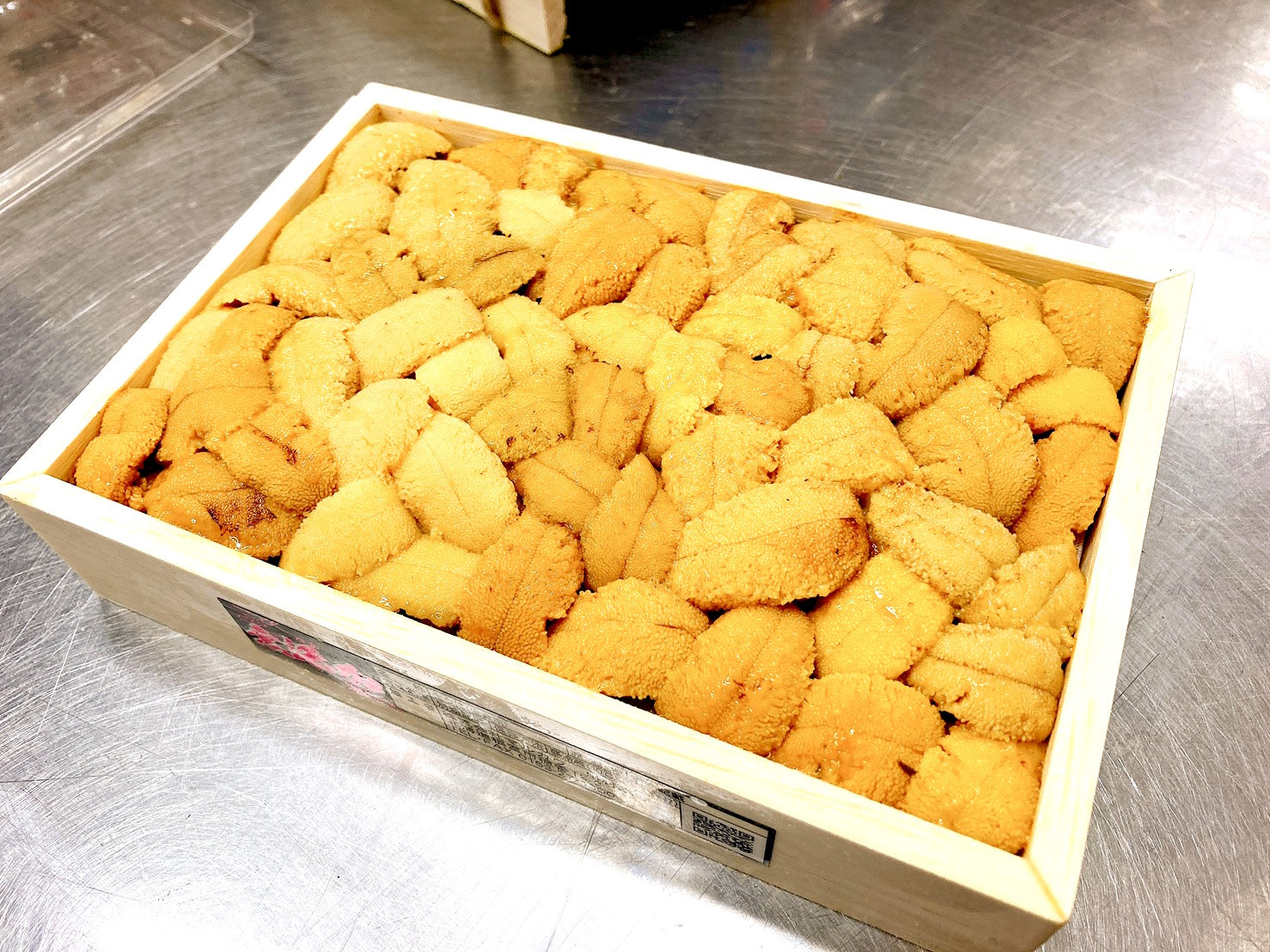 【豊洲直送】旬の『キタムラサキウニ(白雲丹)』バラA品(約250g)弁当箱・冷蔵
