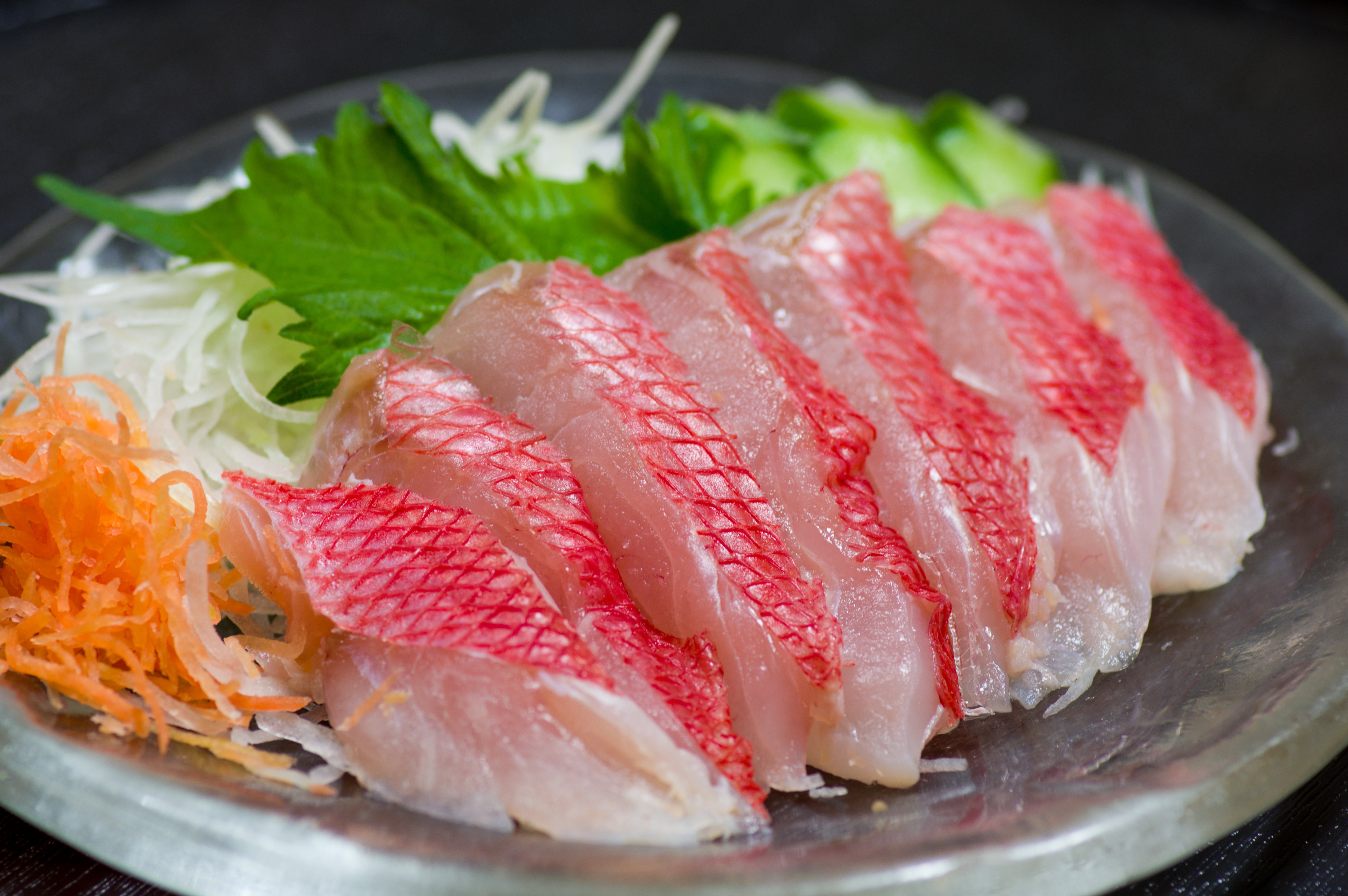【豊洲市場直送】『生・金目鯛』 1尾(約1~1.3kg) 静岡下田・八丈島他産 冷蔵
