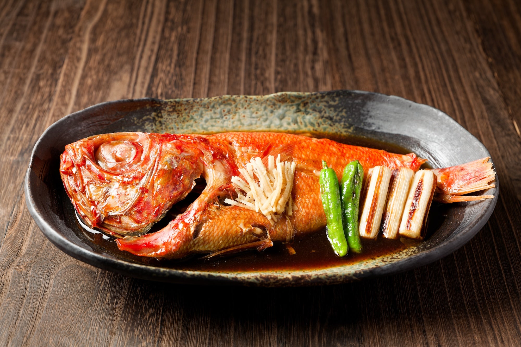 【豊洲市場直送】『生・金目鯛』 1尾(約1~1.3kg) 静岡下田・八丈島他産 冷蔵