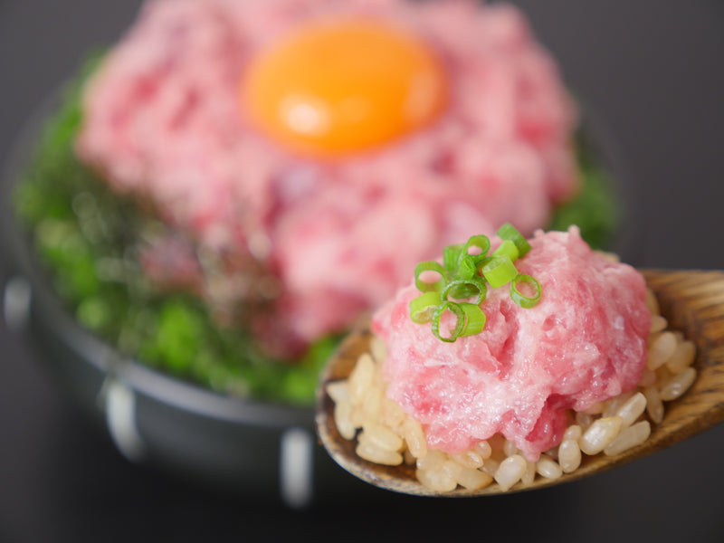 【お得】"粗挽き"天然南鮪入りネギトロ100g×10セット（約1kg）便利なチューブタイプ 豊洲市場直送・冷凍