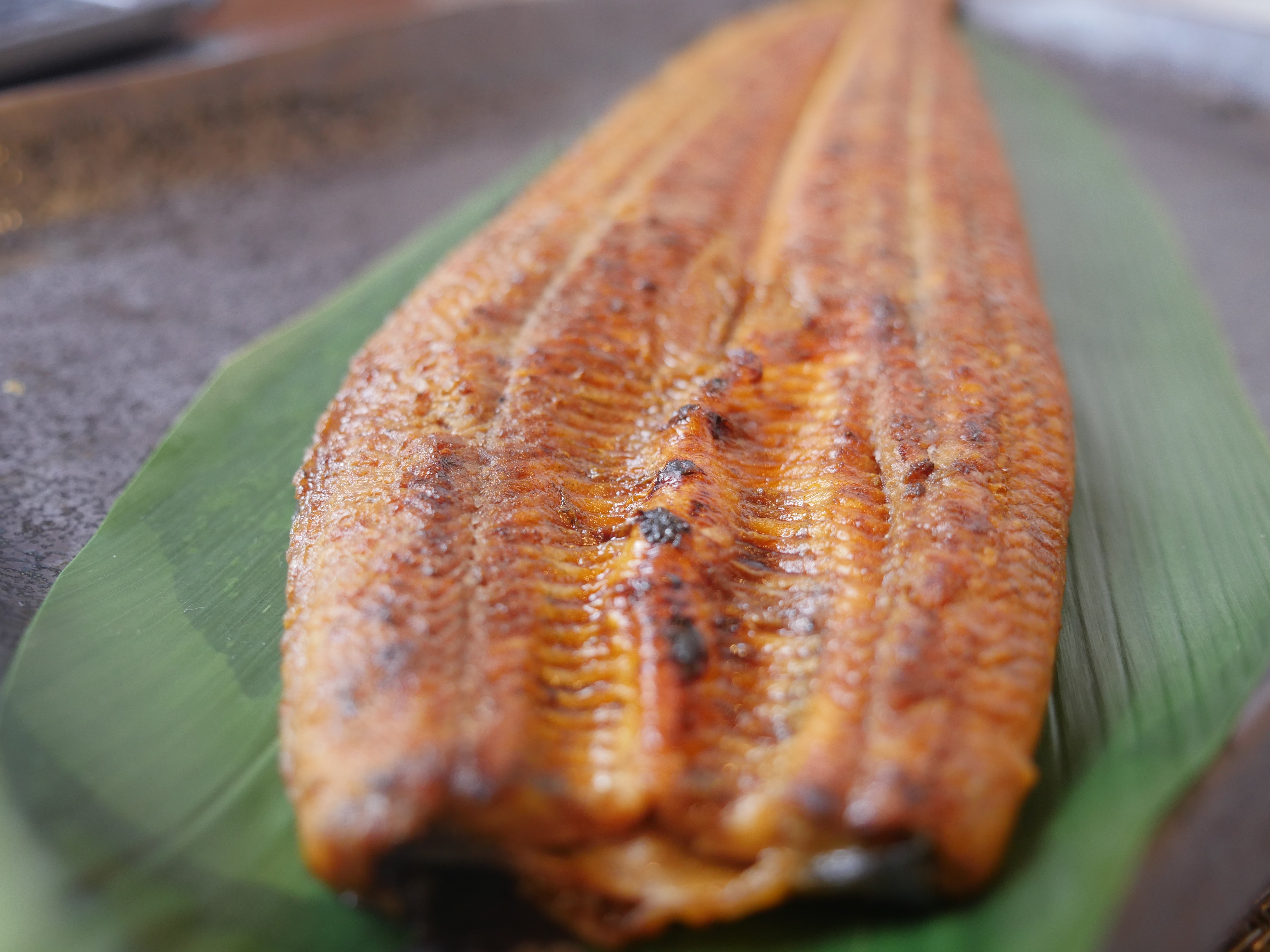 【浜名湖産】特大サイズ"うなぎ一本焼き" 蒲焼き約200g(1本~3本)山椒&タレ付き・冷凍