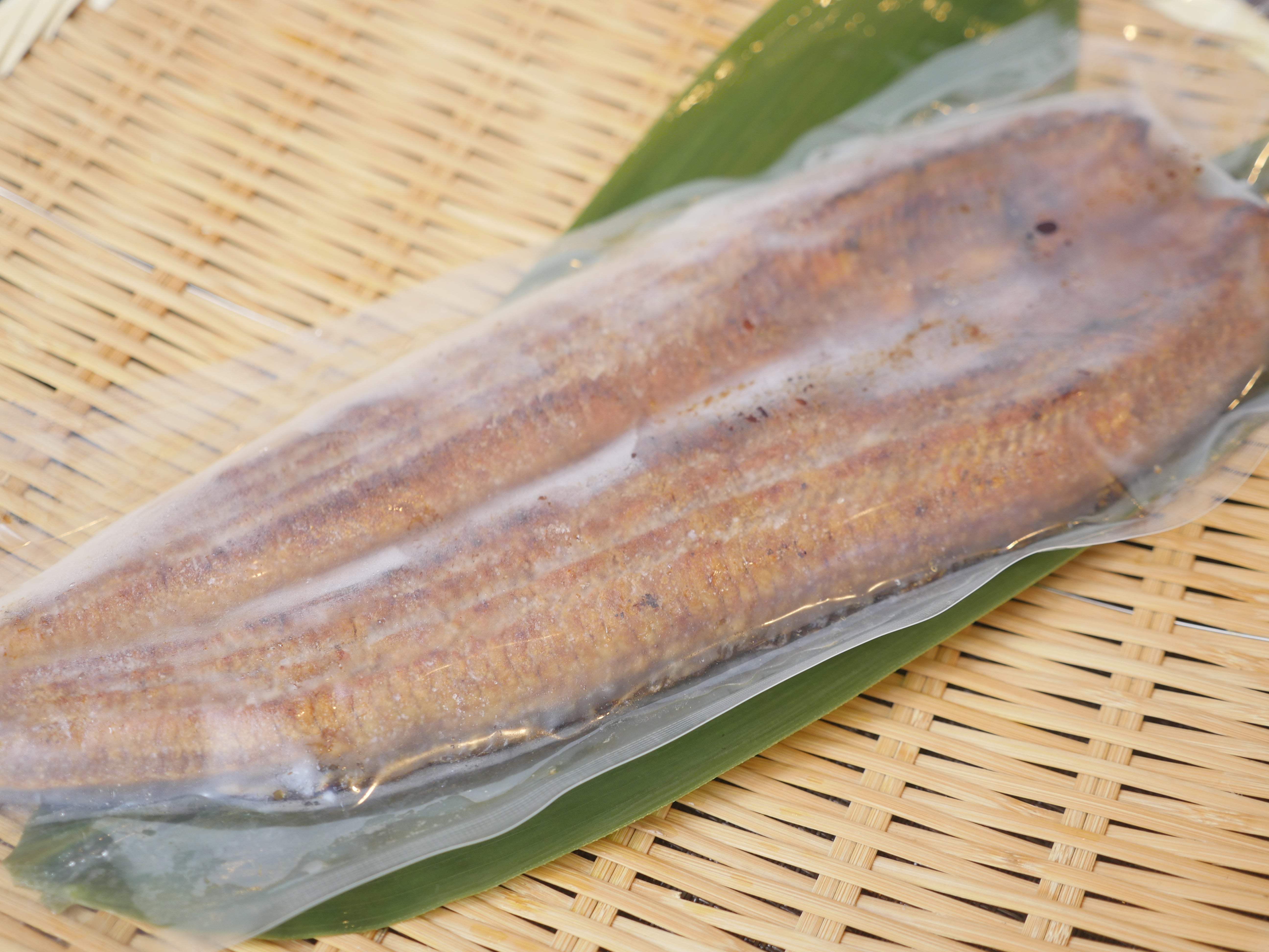 【浜名湖産】特大サイズ"うなぎ一本焼き" 蒲焼き約200g(1本~3本)山椒&タレ付き・冷凍