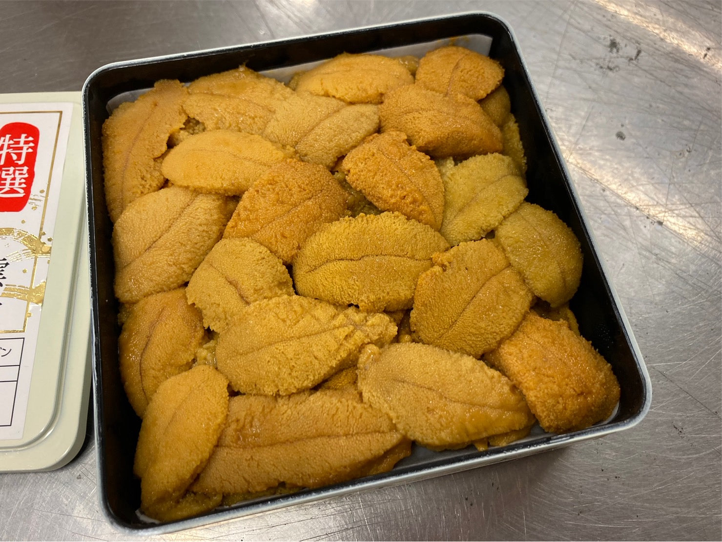 【豊洲直送】旬の『キタムラサキウニ（白雲丹）』バラA品（約250g）弁当箱・冷蔵