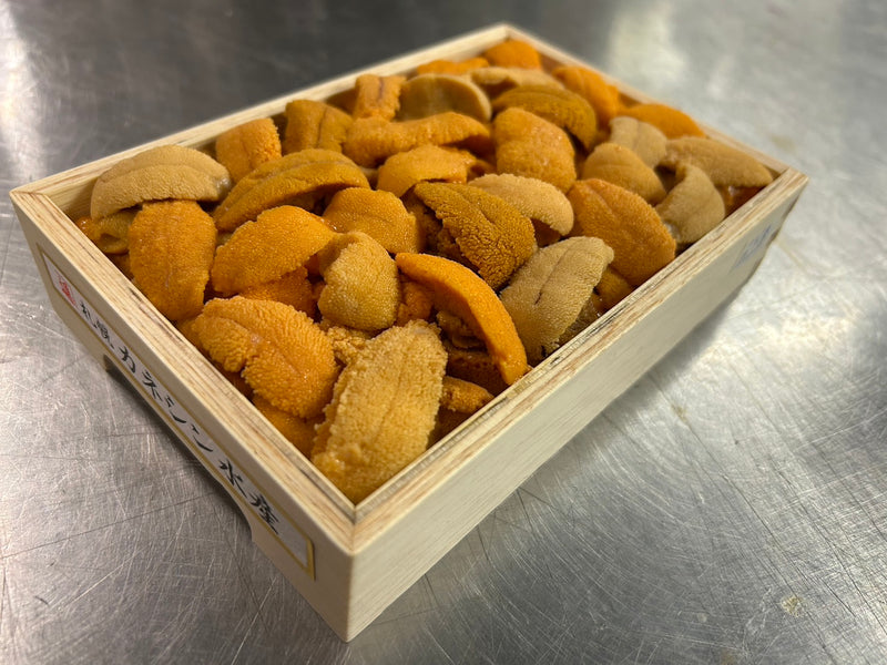 【豊洲直送】カネシンの"黒缶"「バフンウニ」バラA（約250g）弁当箱 ・冷蔵