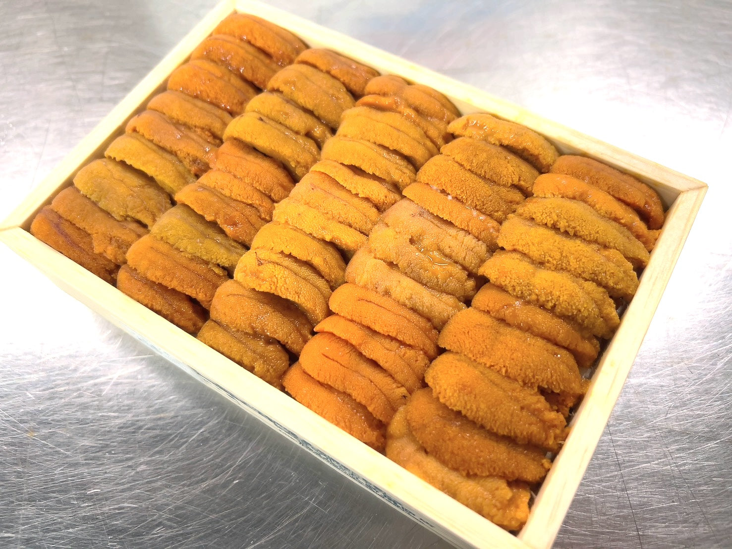 【ミョウバン不使用】無添加『バフンウニ』"並び"（約250g）弁当箱 ・冷蔵