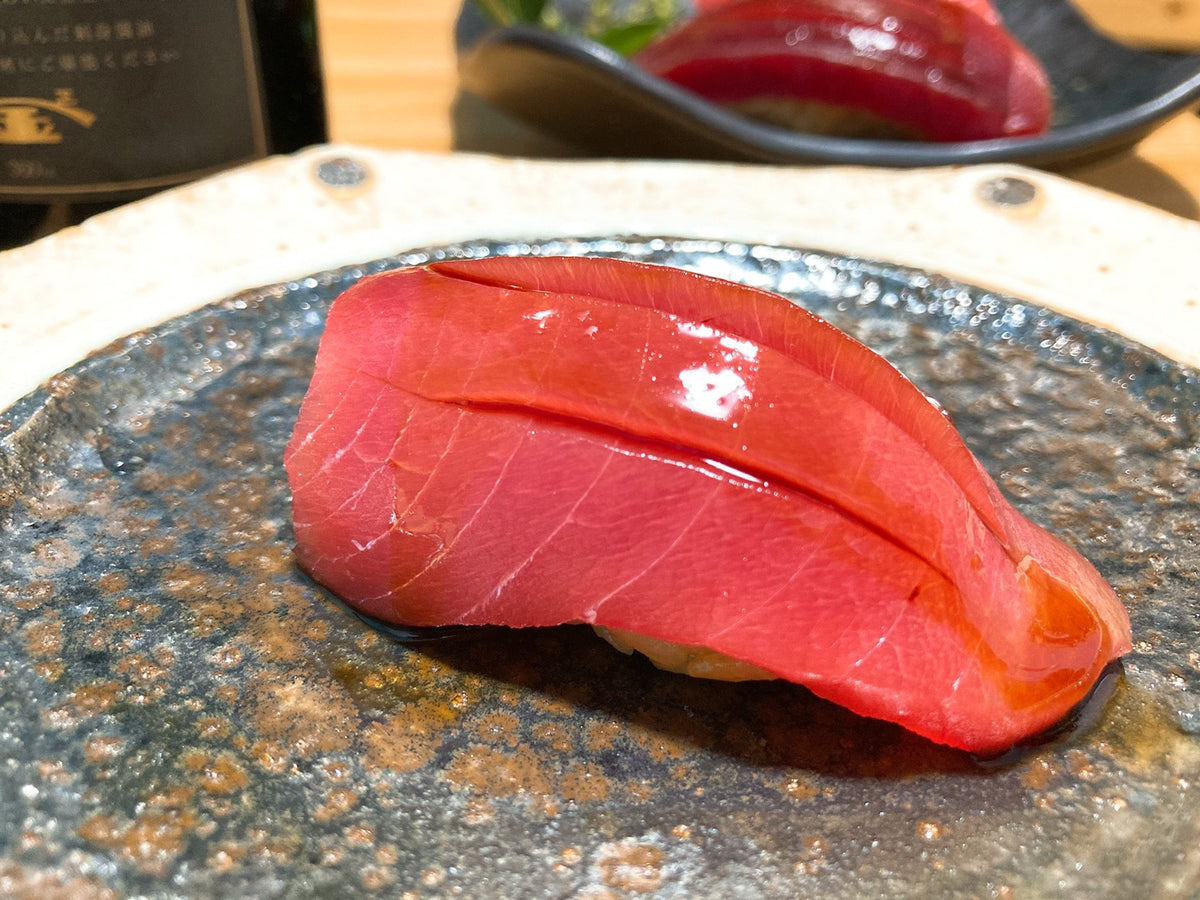 ako様用　本鮪　1キロ お試し】生本鮪（ホンマグロ）『背（尾っぽ側）』ブロック、コロ