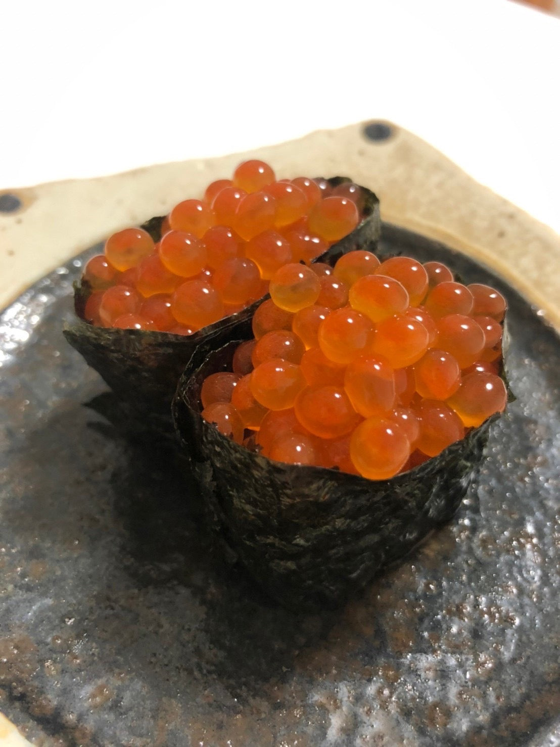 【豊洲市場直送】北海道産白鮭の『新物・生筋子（生食・醤油漬け用）』 約500g or 1kg 冷蔵